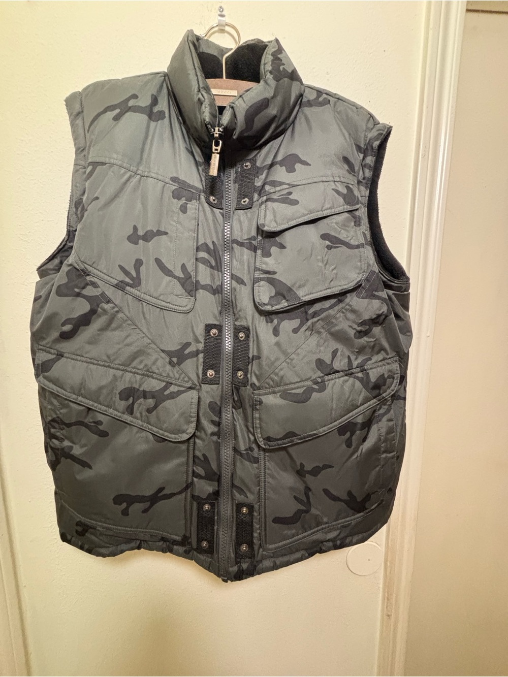 Vintage Sahara Club Men’s XL Sleeveless Ptarmigan Gray Camo Hunting Puffer Vest